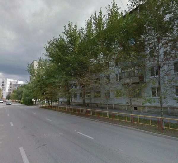 Банкомат Ханты-Мансийского Банка по адресу ул. Белинского, д. 8, СМ «Империя вкуса»