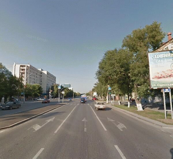 Банкомат Запсибкомбанка по адресу ул. Мельникайте, д. 95, магазин «Радуга»