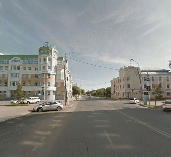 Банкомат Сургутнефтегазбанка по адресу ул. Челюскинцев, д. 12, гостиница «Нефтяник»