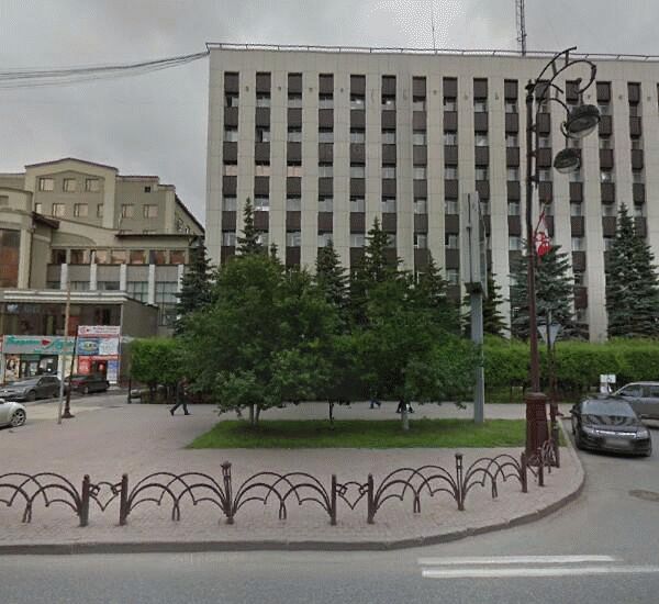 Банкомат банка ВТБ по адресу ул. Республики,  д. 62