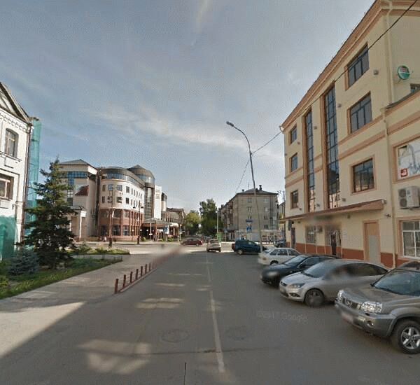 Банкомат Сбербанка России по адресу ул. Республики,  д. 42