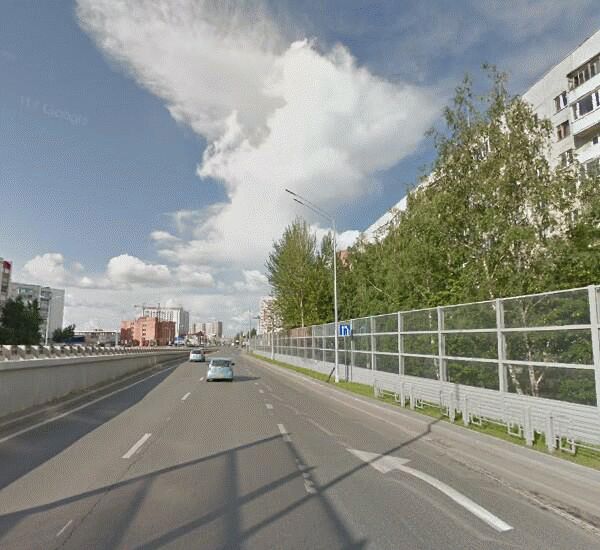 Банкомат Сбербанка России по адресу ул. Мельникайте,  135/1