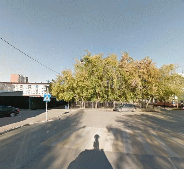 Банкомат Уралтрансбанка по адресу ул. Мельничная,  д. 8/1